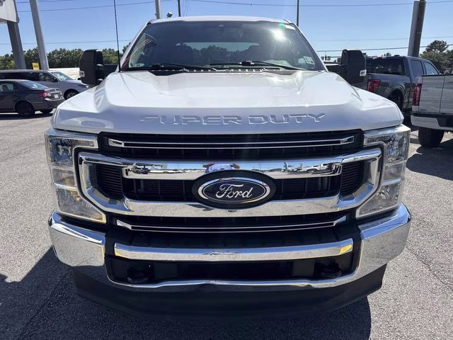 2022 Oxford White Ford Super Duty F-250 SRW XLT 4X4 Truck