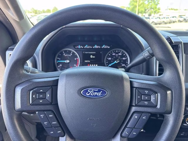 2022 Oxford White Ford Super Duty F-250 SRW XLT 4X4 Truck