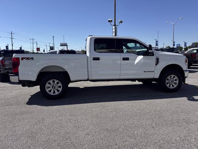 2022 Oxford White Ford Super Duty F-250 SRW XLT 4X4 Truck