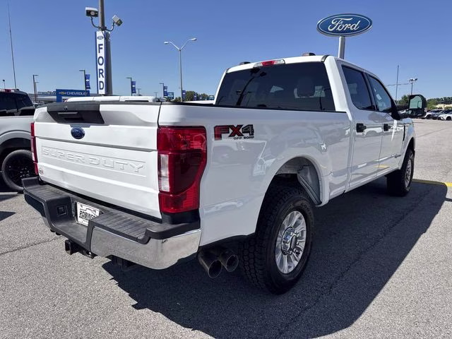 2022 Oxford White Ford Super Duty F-250 SRW XLT 4X4 Truck