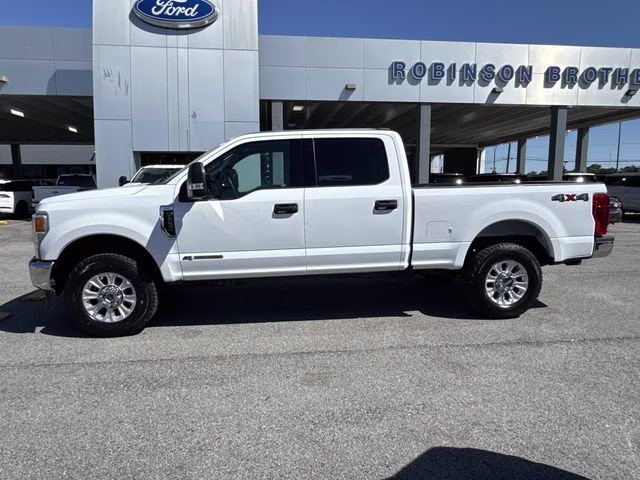 2022 Oxford White Ford Super Duty F-250 SRW XLT 4X4 Truck