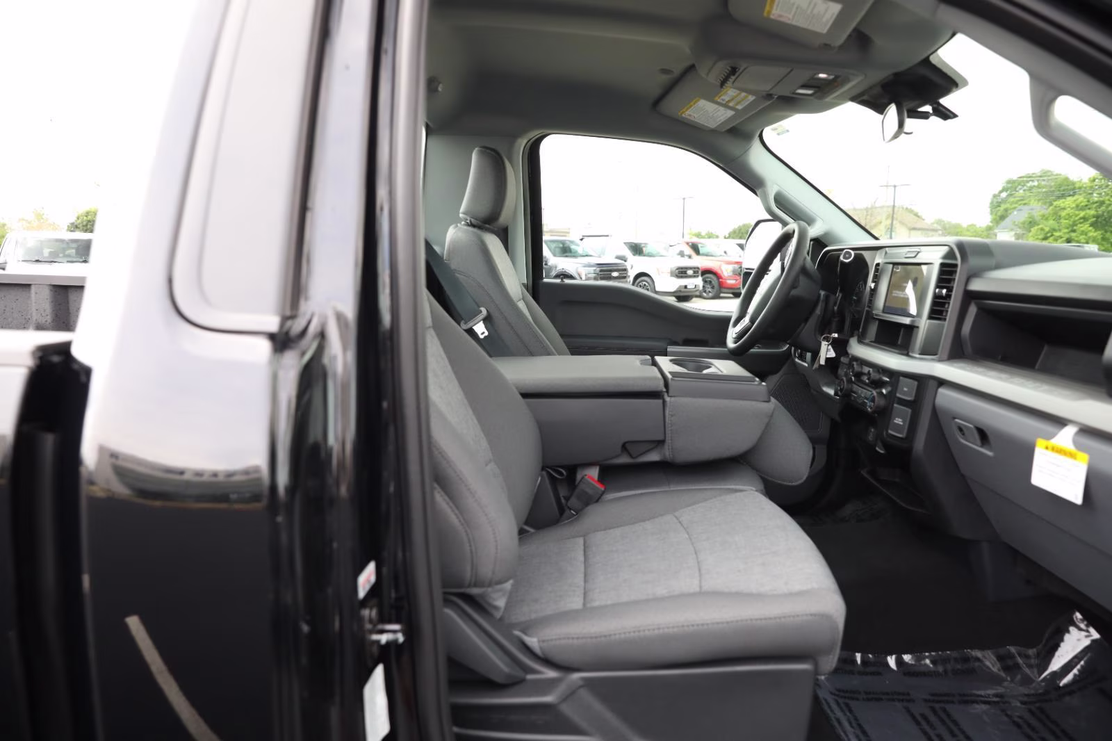 2026 Agate Black Metallic Ford Super Duty F-350 SRW XL 4X4 Truck