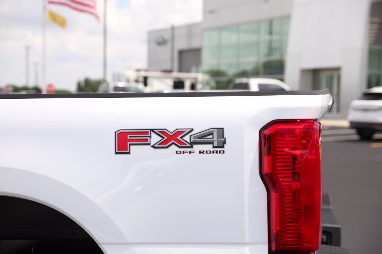 2026 Oxford White Ford Super Duty F-350 SRW XL 4X4 Truck