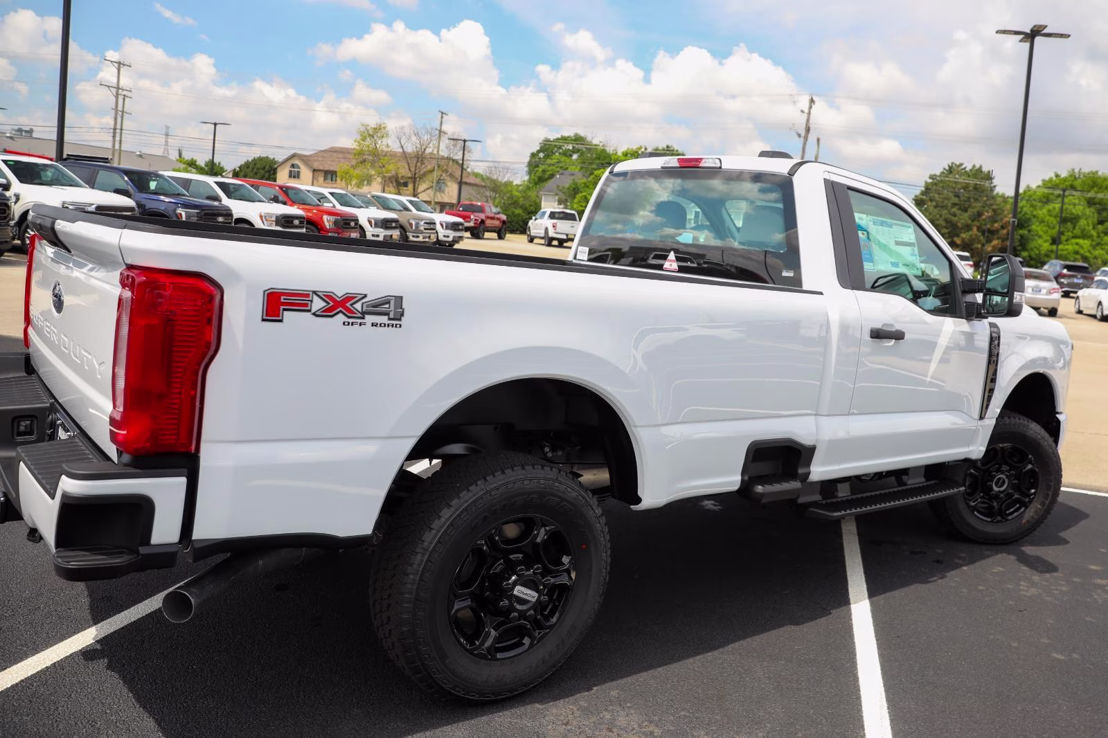 2026 Oxford White Ford Super Duty F-350 SRW XL 4X4 Truck