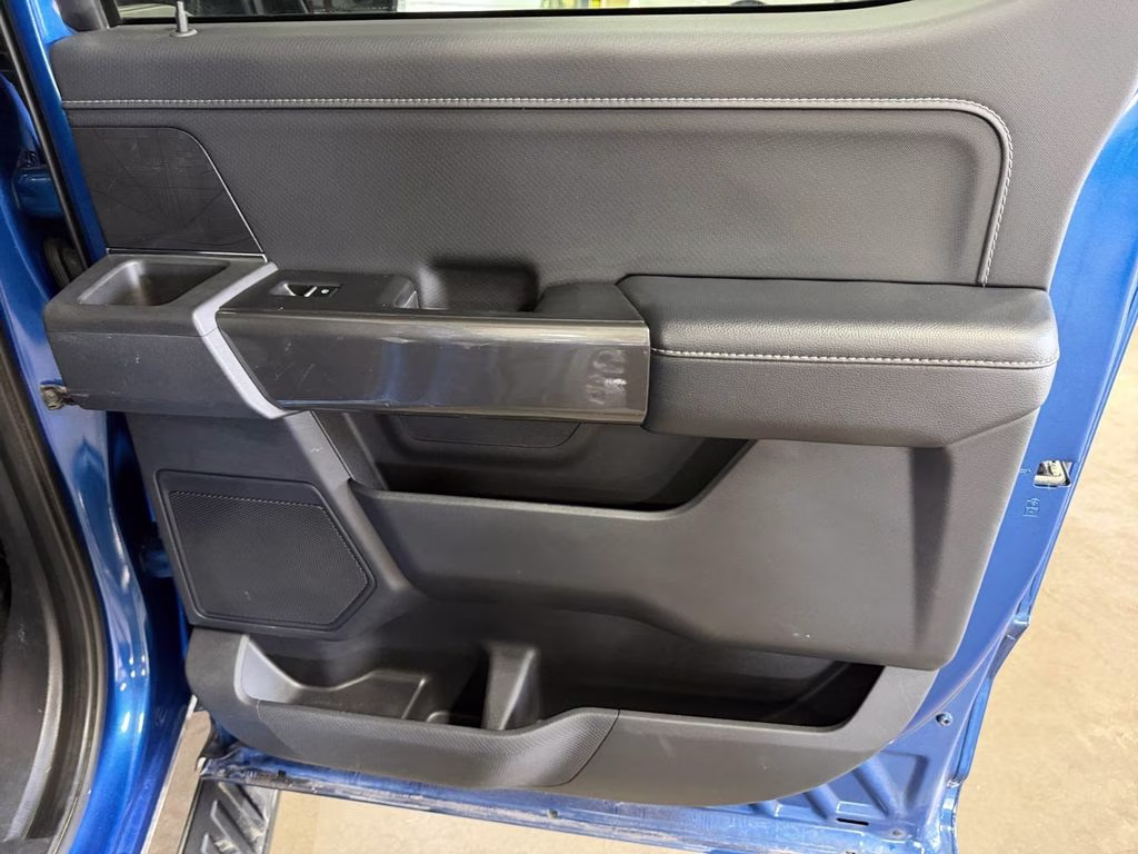 2023 Blue Metallic Ford F-150 XLT 4X4 Truck