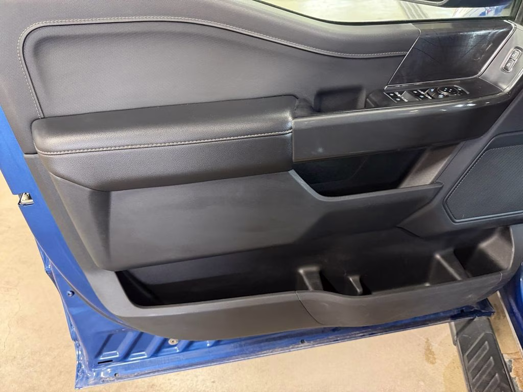2023 Blue Metallic Ford F-150 XLT 4X4 Truck