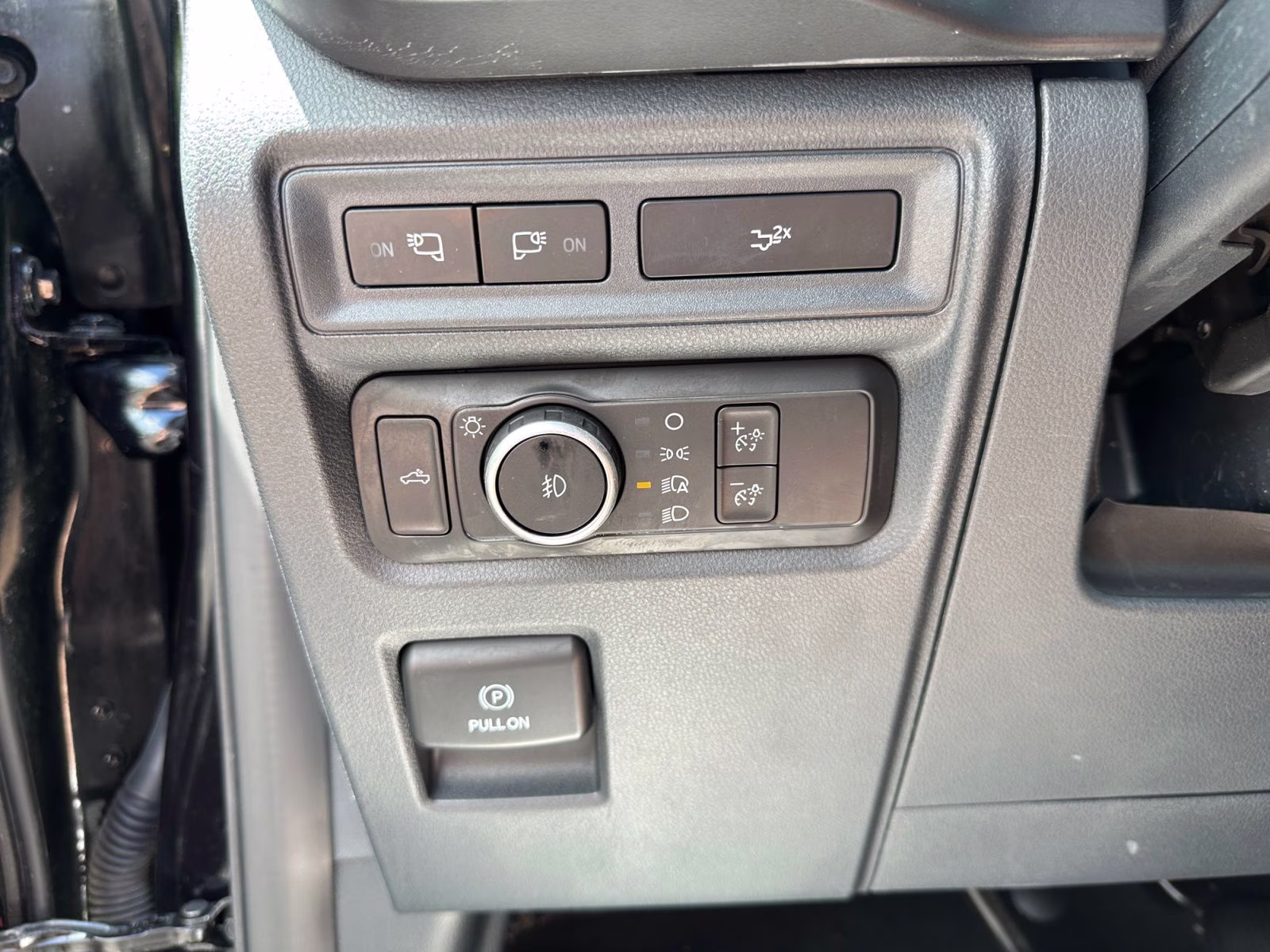 2024 Agate Black Metallic Ford F-150 XLT 4X4 Truck