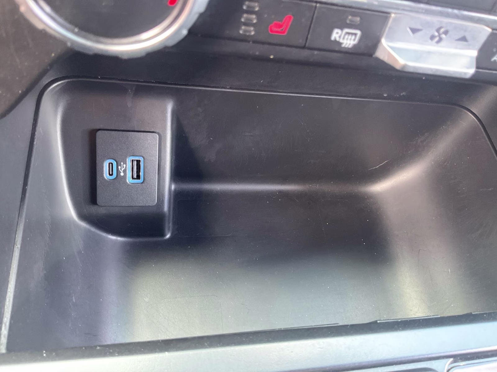 2024 Agate Black Metallic Ford F-150 XLT 4X4 Truck