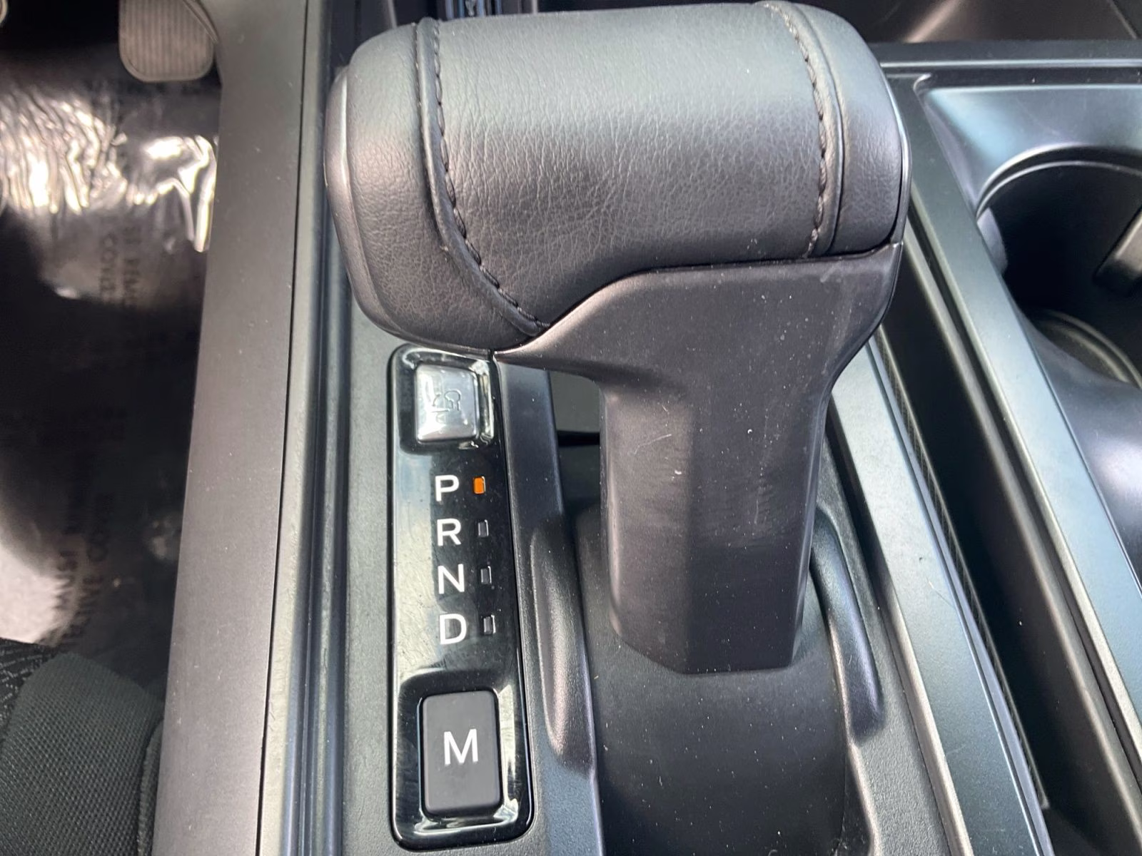2024 Agate Black Metallic Ford F-150 XLT 4X4 Truck