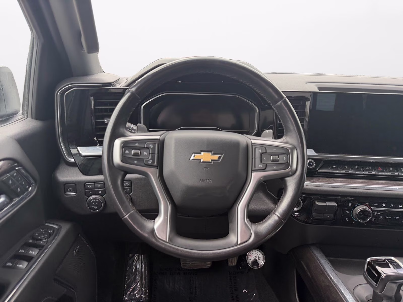 2022 White Chevrolet Silverado 1500 LTZ 4X4 Truck