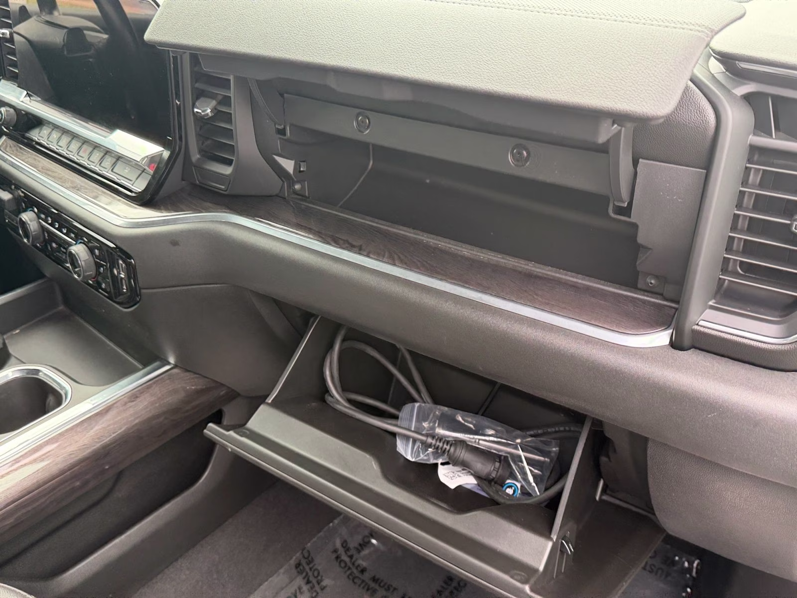 2022 White Chevrolet Silverado 1500 LTZ 4X4 Truck