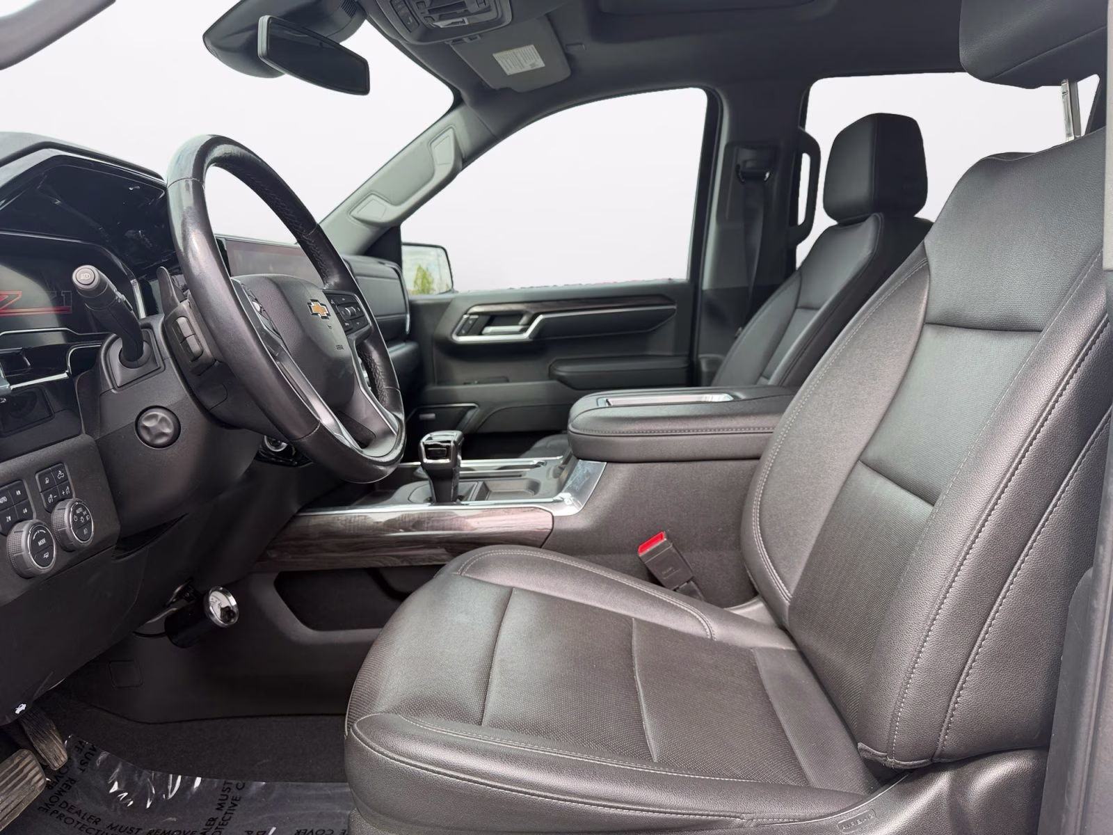 2022 White Chevrolet Silverado 1500 LTZ 4X4 Truck