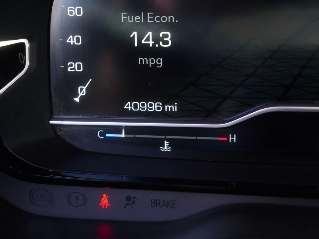 2023 White GMC Yukon Denali Ultimate 4X4 SUV