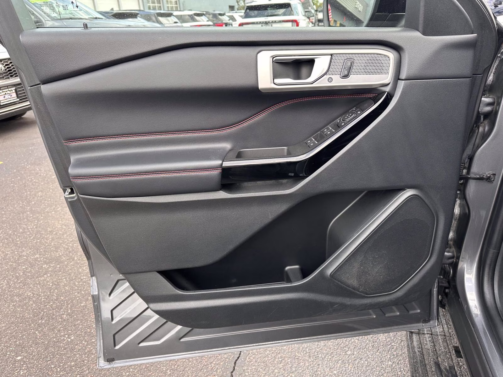 2022 Carbonized Gray Metallic Ford Explorer ST-Line 4WD 4X4 SUV