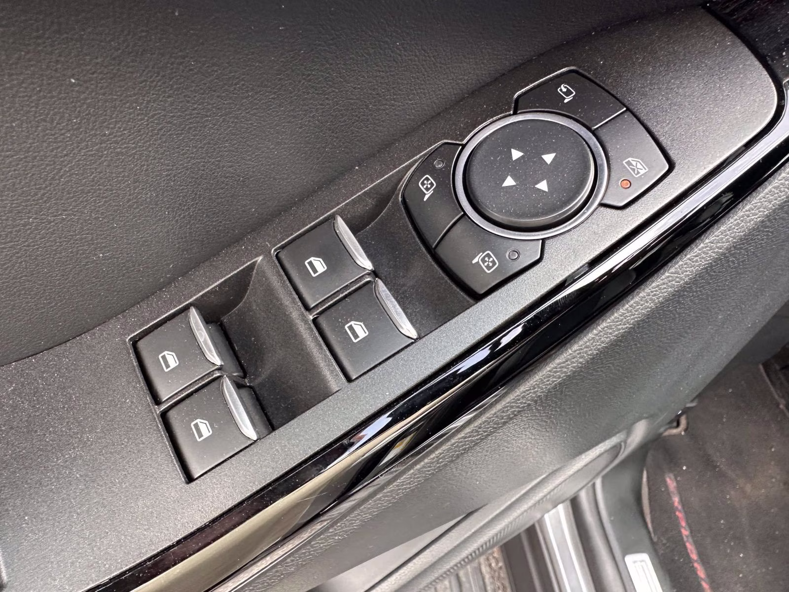 2022 Carbonized Gray Metallic Ford Explorer ST-Line 4WD 4X4 SUV