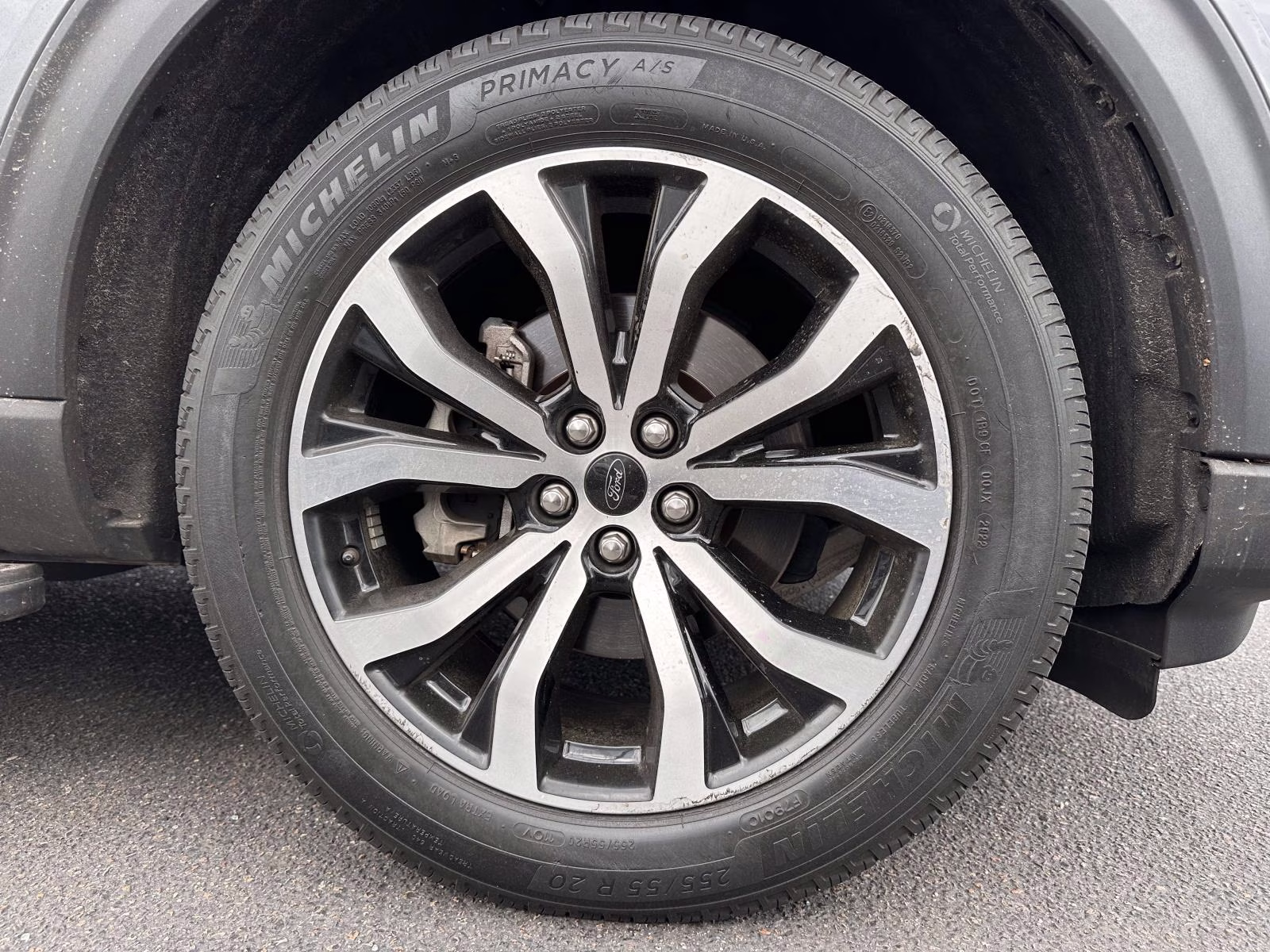 2022 Carbonized Gray Metallic Ford Explorer ST-Line 4WD 4X4 SUV