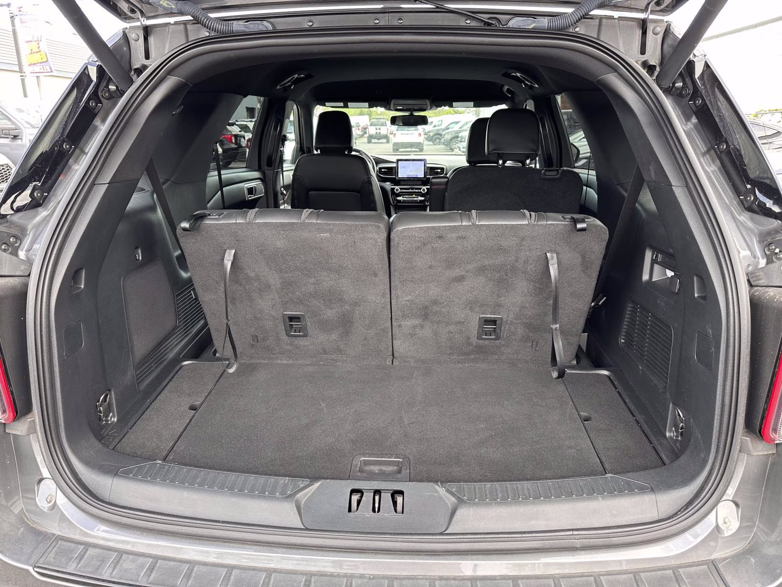 2022 Carbonized Gray Metallic Ford Explorer ST-Line 4WD 4X4 SUV