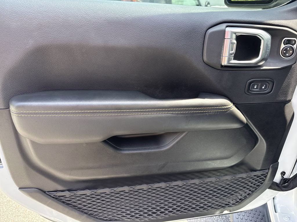 2024 Bright White Clearcoat Jeep Wrangler Sahara 4X4 SUV