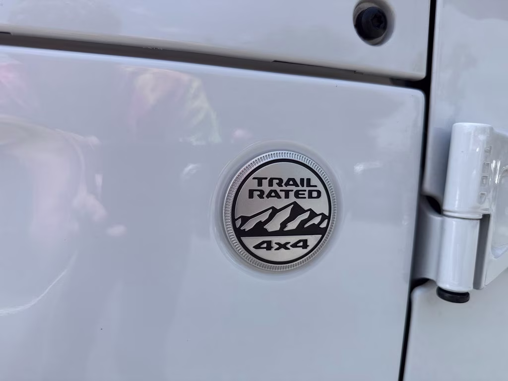 2024 Bright White Clearcoat Jeep Wrangler Sahara 4X4 SUV