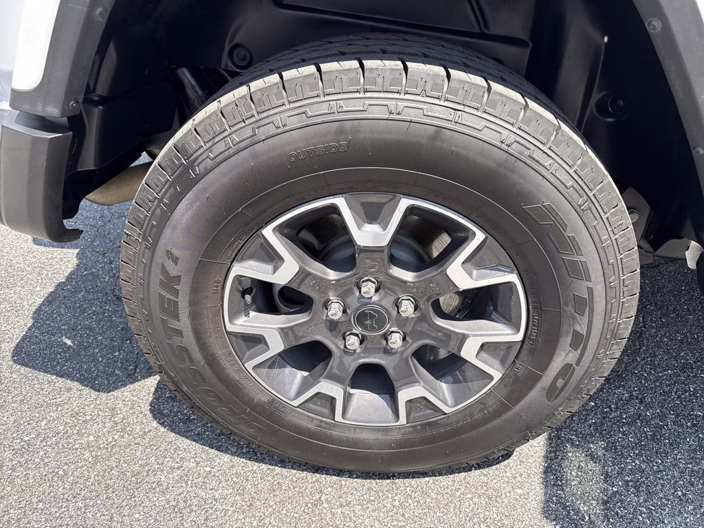 2024 Bright White Clearcoat Jeep Wrangler Sahara 4X4 SUV