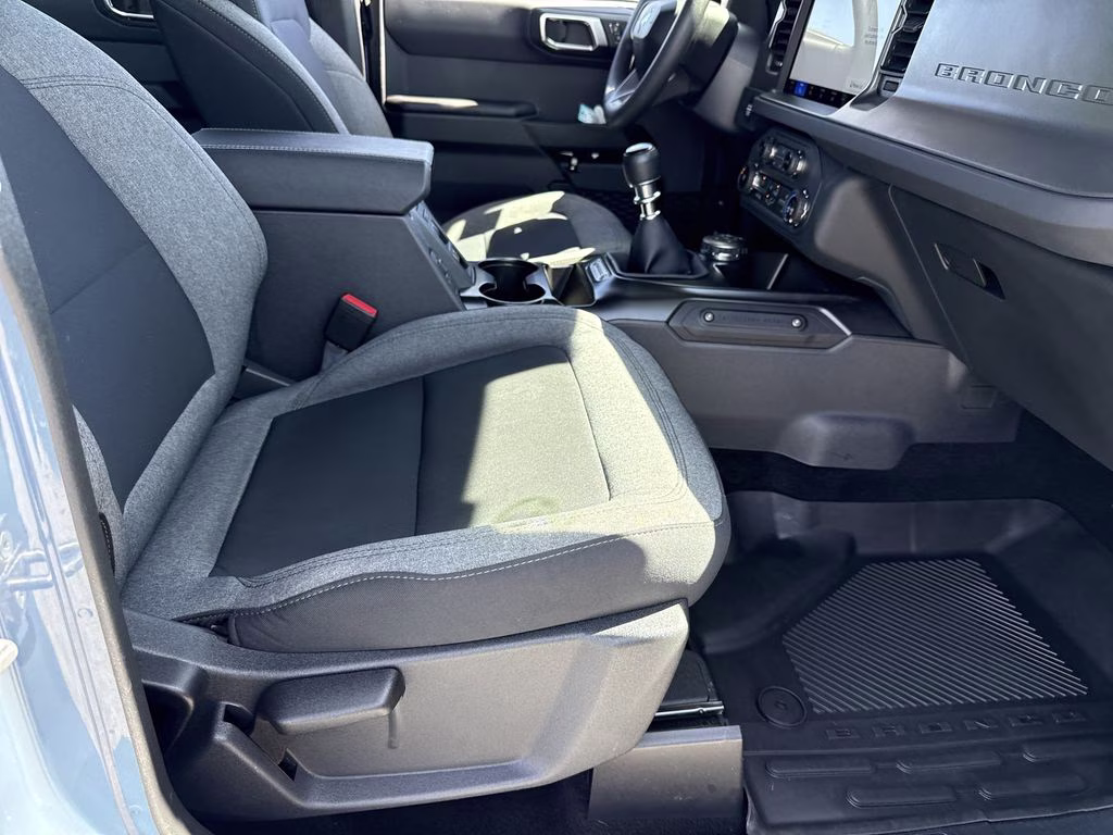 2025 Azure Gray Metallic Tri-Coat Ford Bronco Base 4X4 SUV