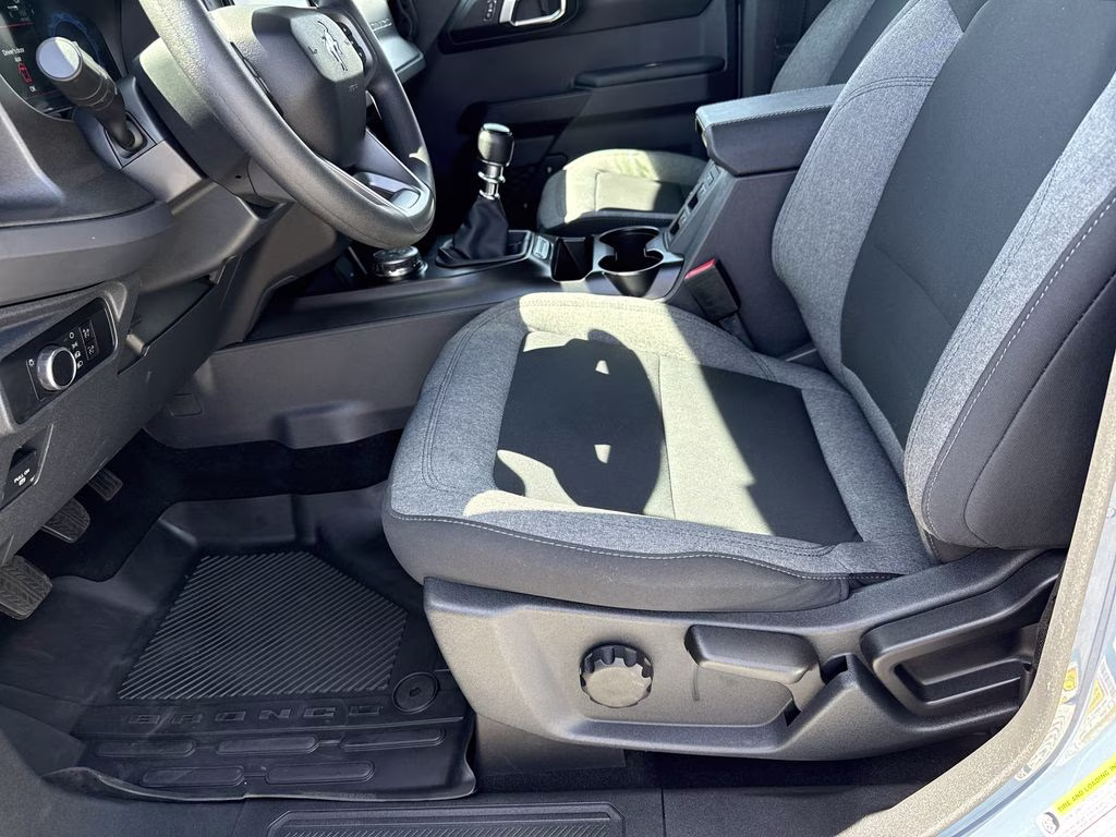 2025 Azure Gray Metallic Tri-Coat Ford Bronco Base 4X4 SUV