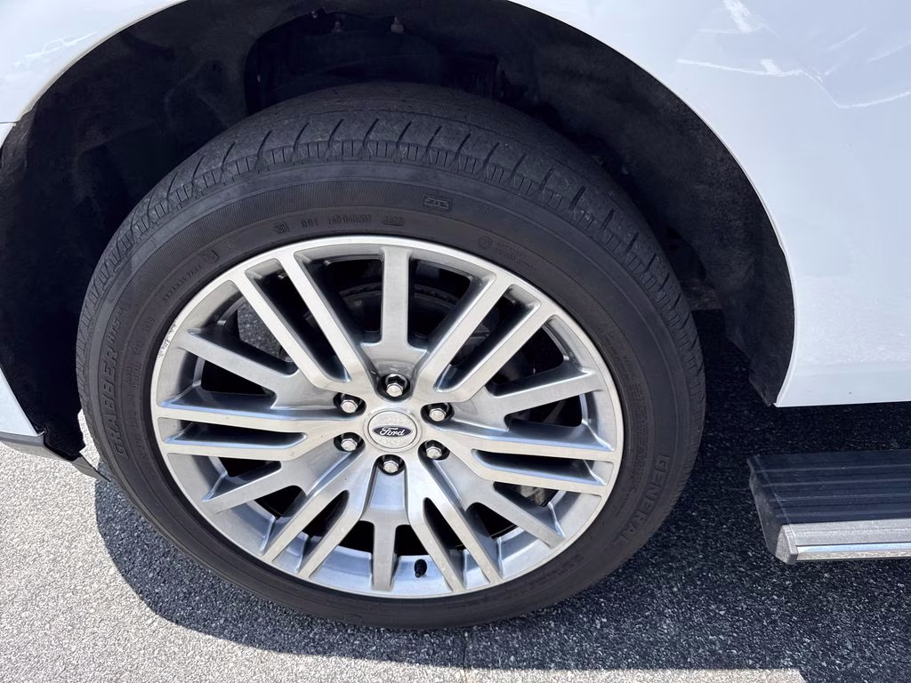 2024 Oxford White Ford Expedition Max Limited 4X4 SUV