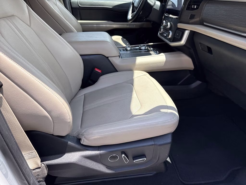 2024 Oxford White Ford Expedition Max Limited 4X4 SUV