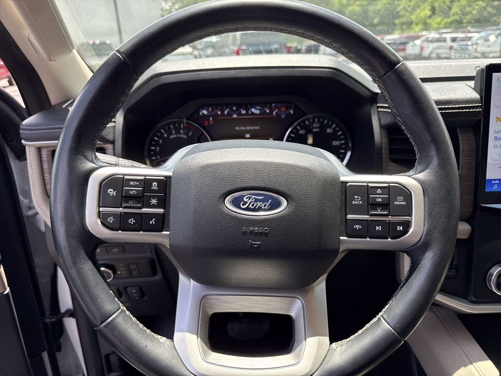 2024 Oxford White Ford Expedition Max Limited 4X4 SUV