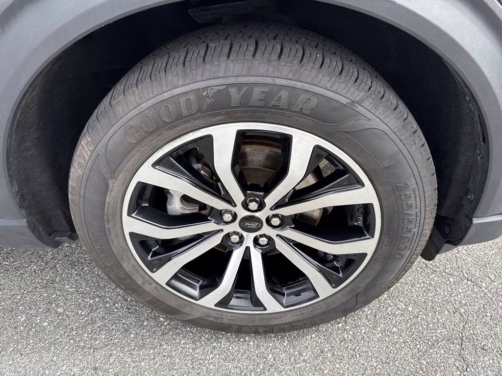 2023 Carbonized Gray Metallic Ford Explorer ST-Line RWD SUV