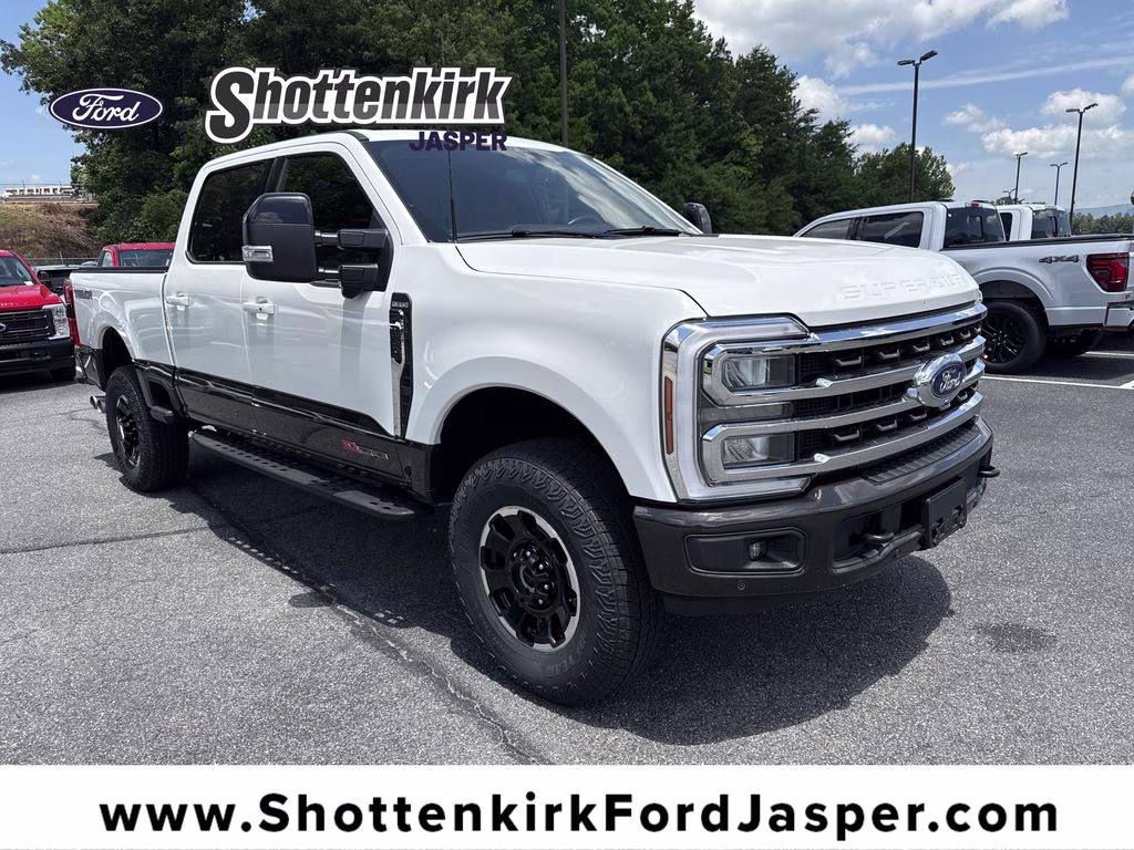 2025 Star White Metallic Tri-Coat Ford Super Duty F-250 SRW King Ranch 4X4 Truck
