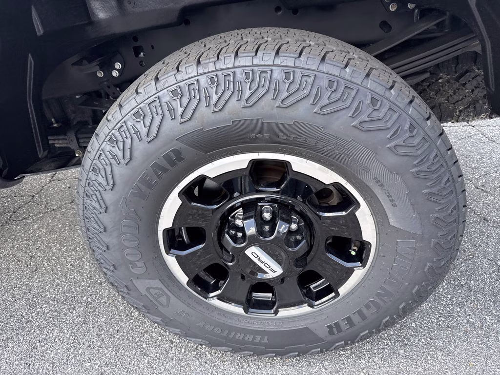 2025 Star White Metallic Tri-Coat Ford Super Duty F-250 SRW King Ranch 4X4 Truck