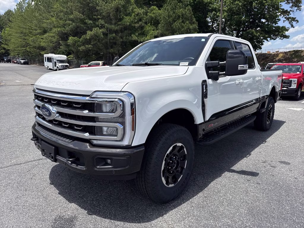 2025 Star White Metallic Tri-Coat Ford Super Duty F-250 SRW King Ranch 4X4 Truck