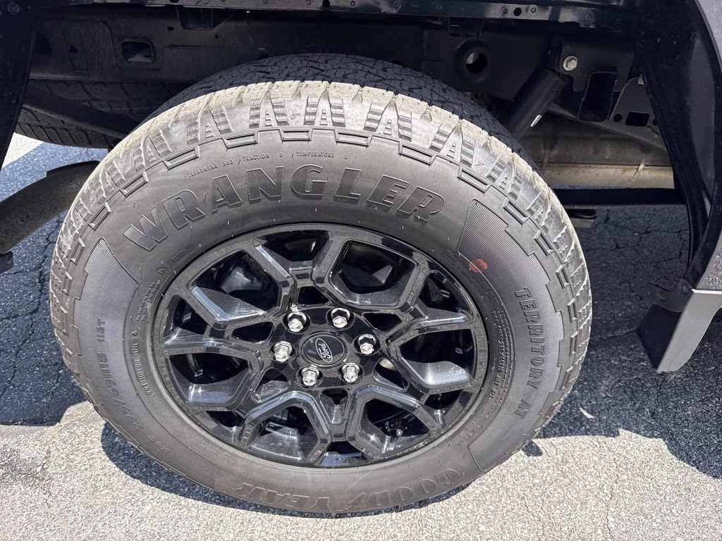 2025 Antimatter Blue Metallic Ford F-150 XLT 4X4 Truck