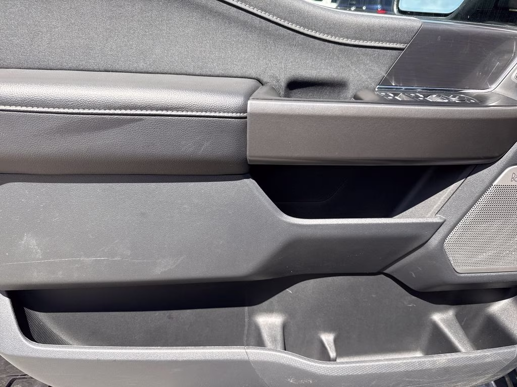 2025 Antimatter Blue Metallic Ford F-150 Lariat 4X4 Truck
