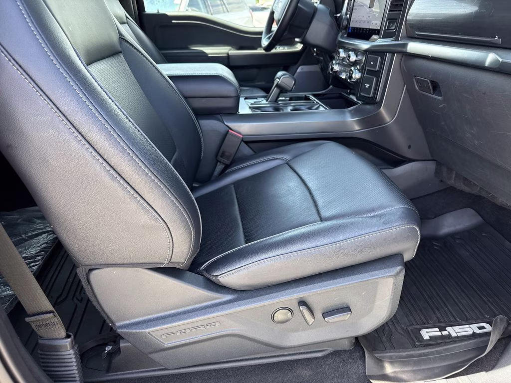 2025 Antimatter Blue Metallic Ford F-150 Lariat 4X4 Truck