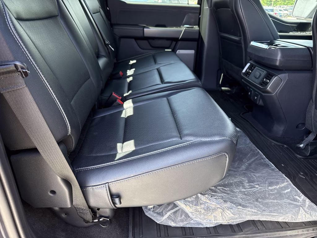 2025 Antimatter Blue Metallic Ford F-150 Lariat 4X4 Truck