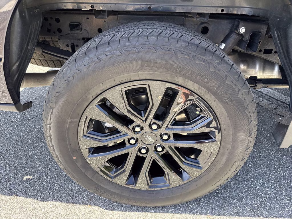 2025 Antimatter Blue Metallic Ford F-150 Lariat 4X4 Truck