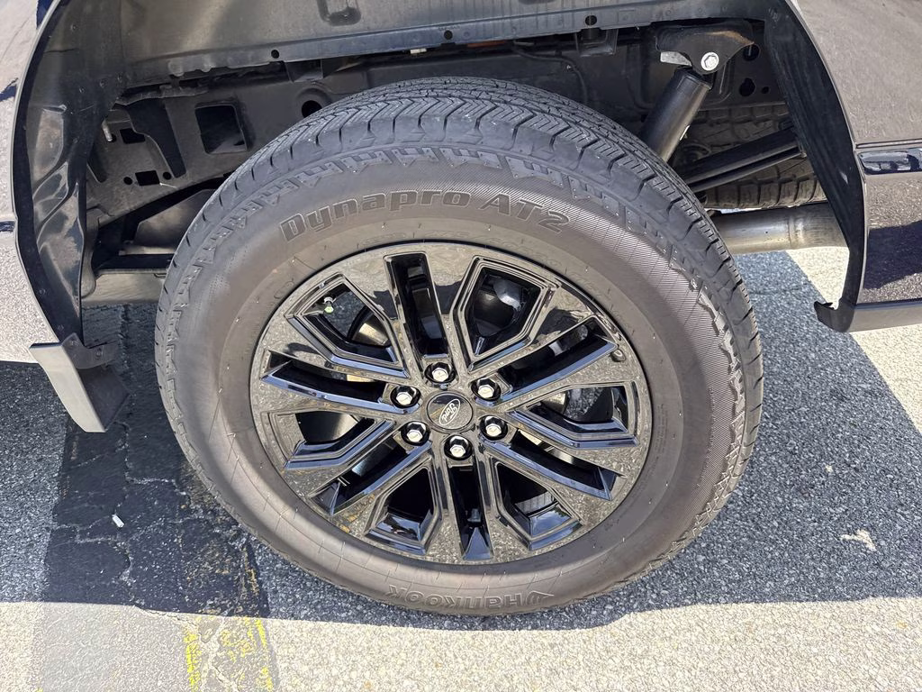 2025 Antimatter Blue Metallic Ford F-150 Lariat 4X4 Truck
