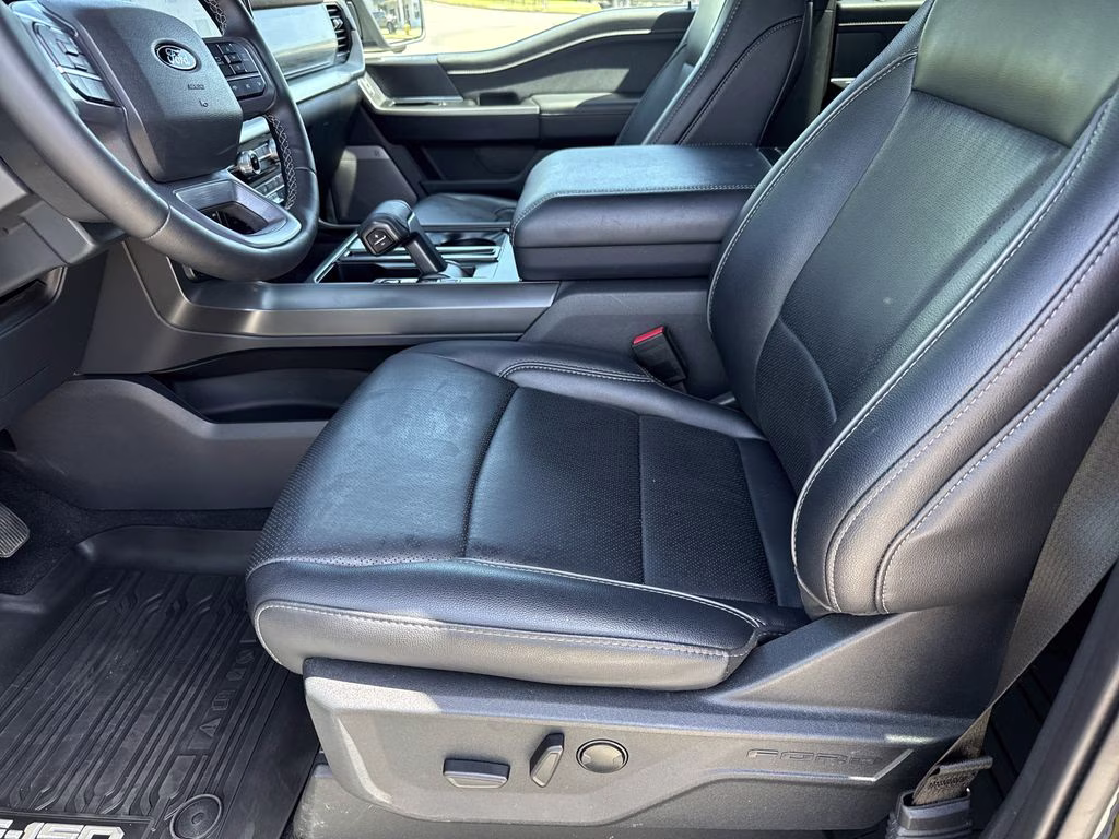 2025 Antimatter Blue Metallic Ford F-150 Lariat 4X4 Truck