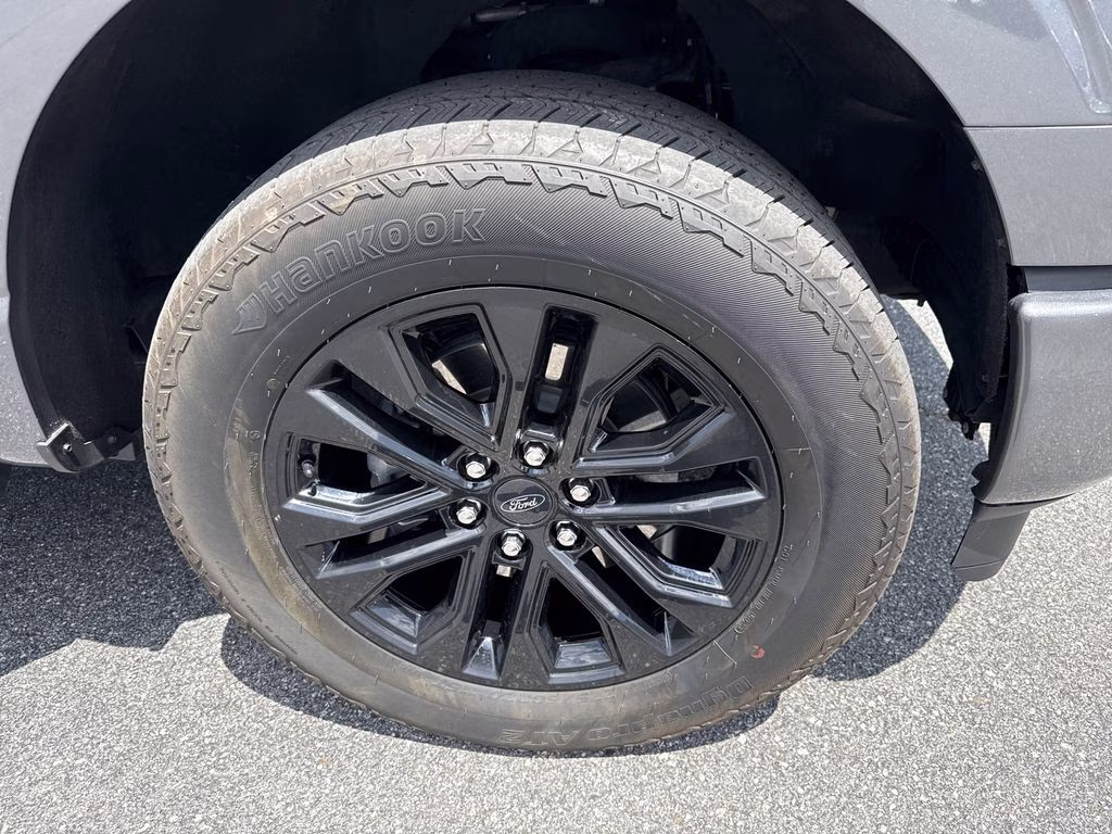 2024 Carbonized Gray Metallic Ford F-150 Lariat 4X4 Truck