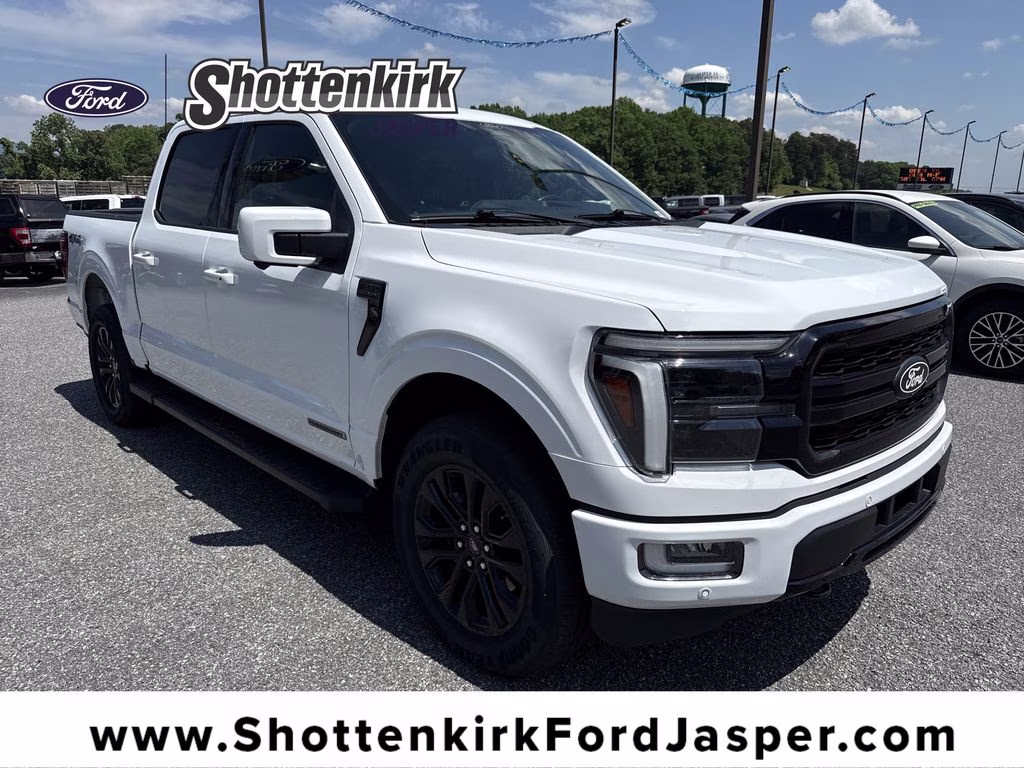 2024 Oxford White Ford F-150 Lariat 4X4 Truck