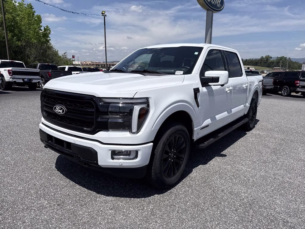 2024 Oxford White Ford F-150 Lariat 4X4 Truck