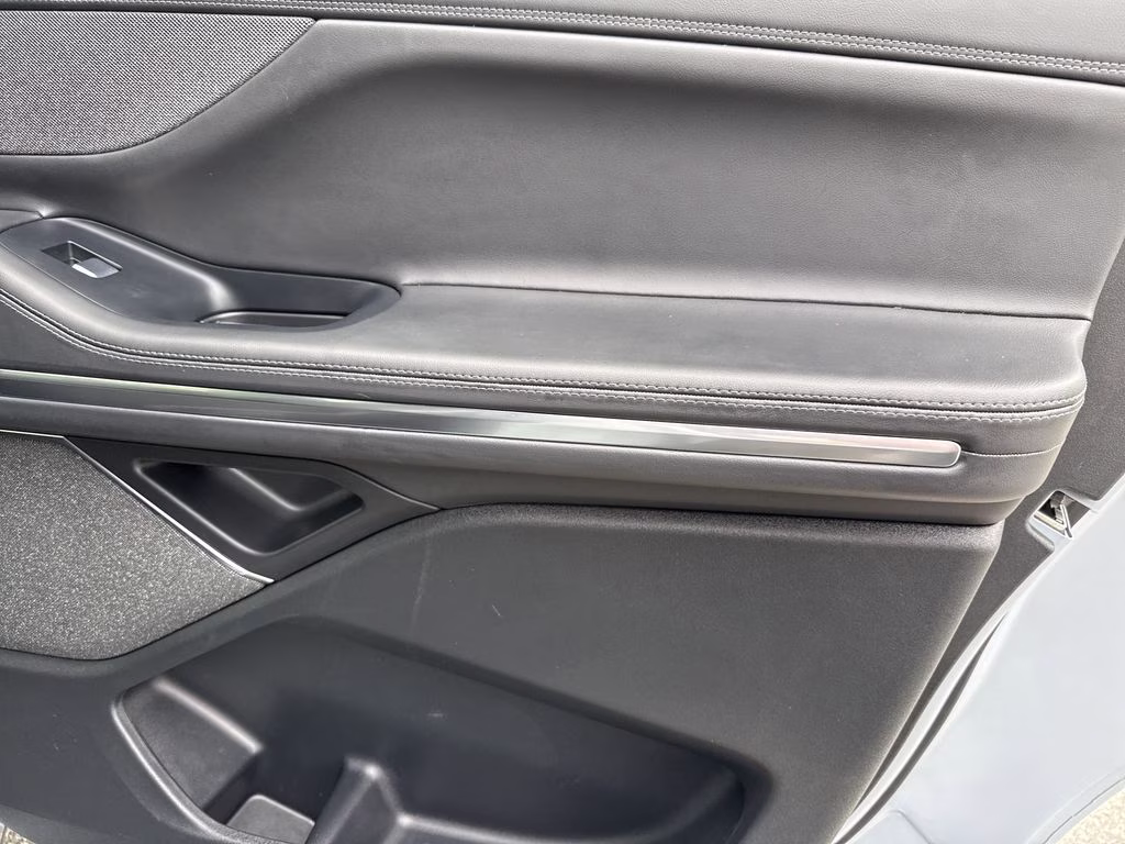 2025 Gray Mist Metallic Tri-Coat Lincoln Navigator L Reserve 4X4 SUV