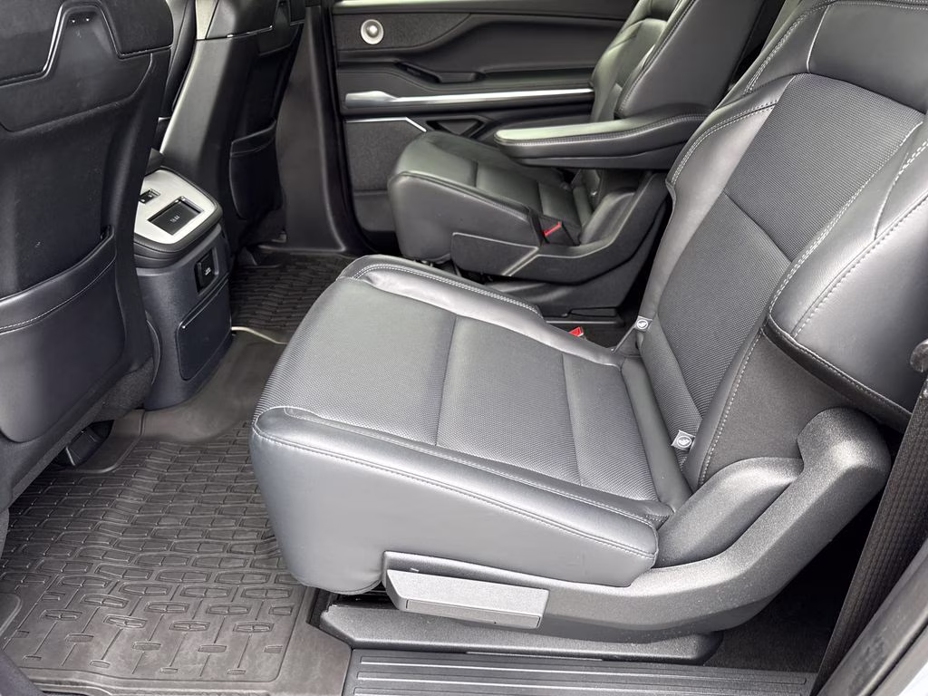 2025 Gray Mist Metallic Tri-Coat Lincoln Navigator L Reserve 4X4 SUV