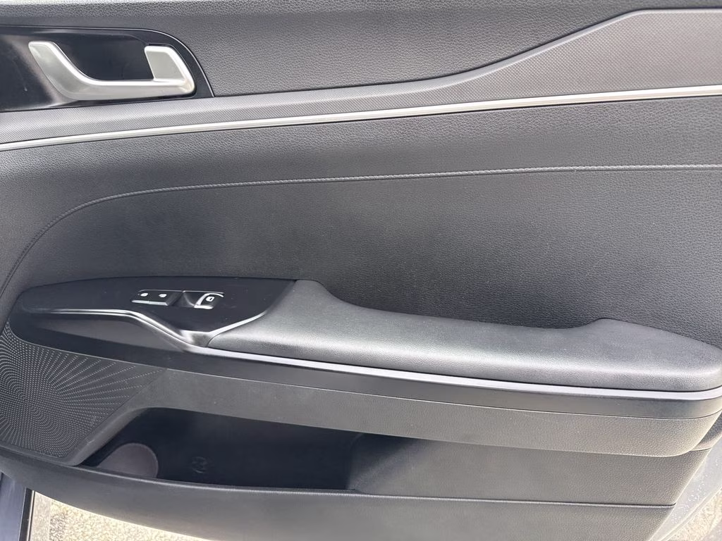 2023 Everlasting Silver Kia K5 LXS FWD Sedan