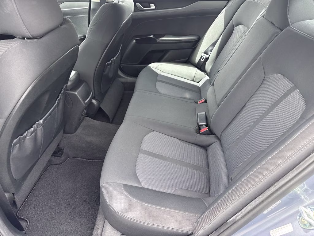 2023 Everlasting Silver Kia K5 LXS FWD Sedan