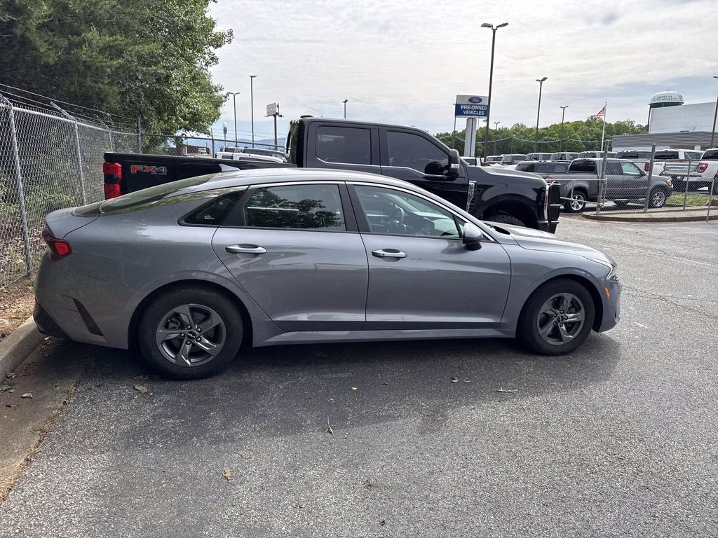 2023 Everlasting Silver Kia K5 LXS FWD Sedan