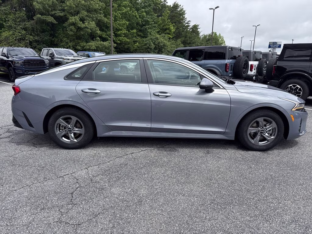 2023 Everlasting Silver Kia K5 LXS FWD Sedan