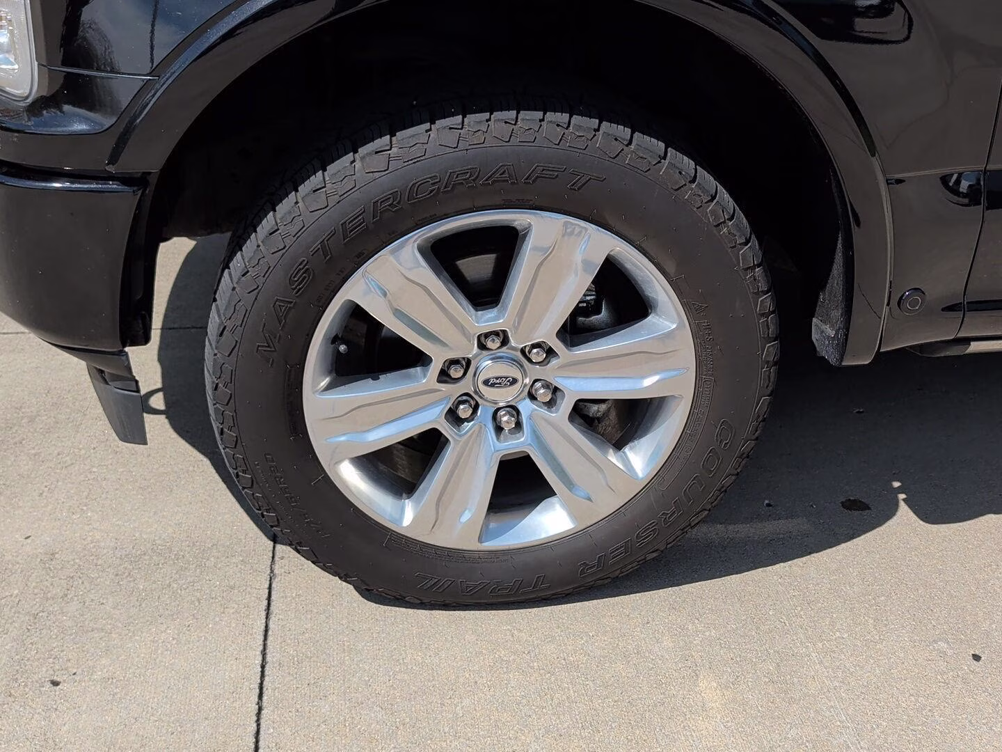 2019 Agate Black Ford F150 SUPERCREW Platinum 4X4 Truck